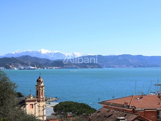 Quadrilocale in Vendita a La Spezia, zona Cadimare, 250'000€, 85 m², arredato