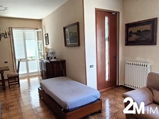 Villa in Vendita a San Giuliano Terme, zona Molina di Quosa, 395'000€, 180 m², con Box