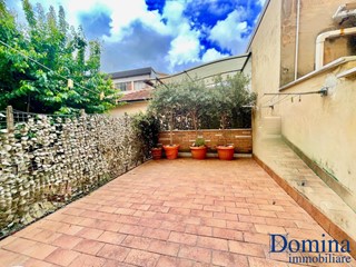 Appartamento in Vendita a Massa, 800'000€, 420 m²