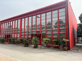 Immobile commerciale in Vendita a Crevalcore, 475'000€, 500 m²