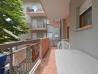 Bilocale in Vendita a San Bartolomeo al Mare, 195'000€, 55 m², arredato, con Box