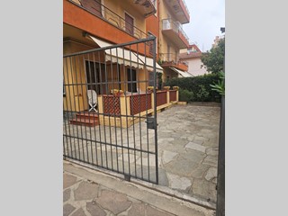 Appartamento in Vendita a San Bartolomeo al Mare, 420'000€, 130 m², arredato