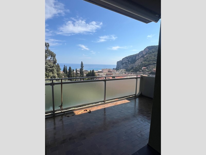 Trilocale in Vendita a Finale Ligure, 640'000€, 80 m², con Box
