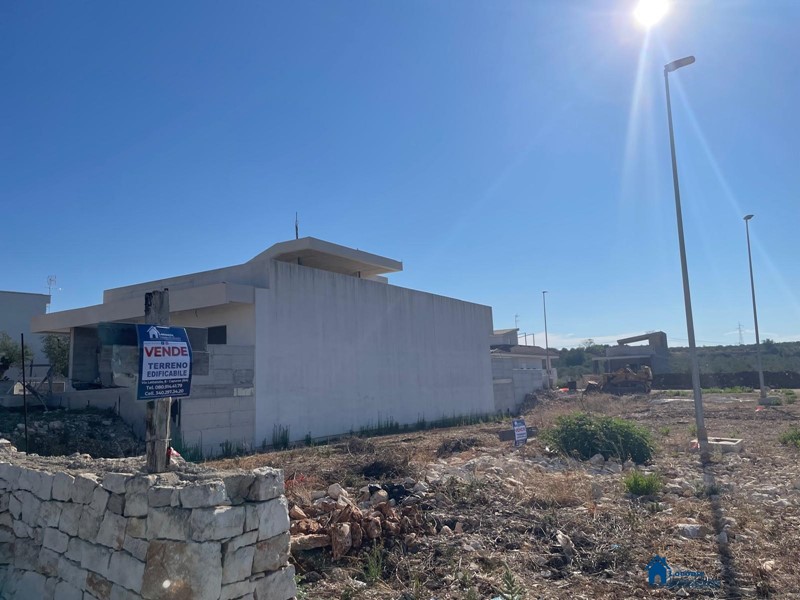 Terreno edificabile in Vendita a Cellamare, 125'000€, 700 m²