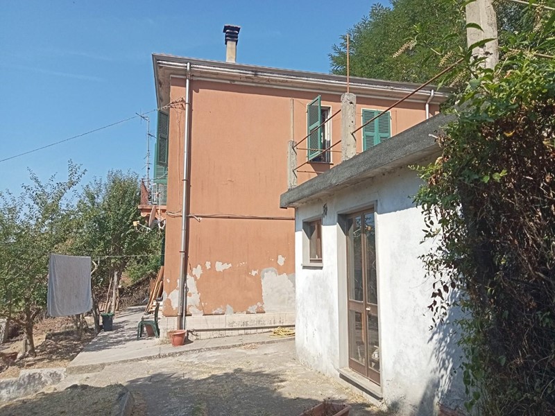 Casa Semi Indipendente in Vendita a Aulla, 95'000€, 90 m²