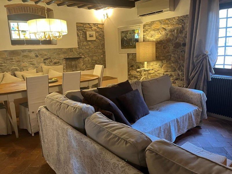 Casa di corte in Vendita a Capannori, zona San Ginese, 260'000€, 185 m², arredato