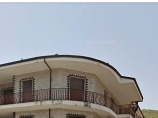 Appartamento in Vendita a Sassano, zona SILLA, 100'000&euro;, 130 m²
