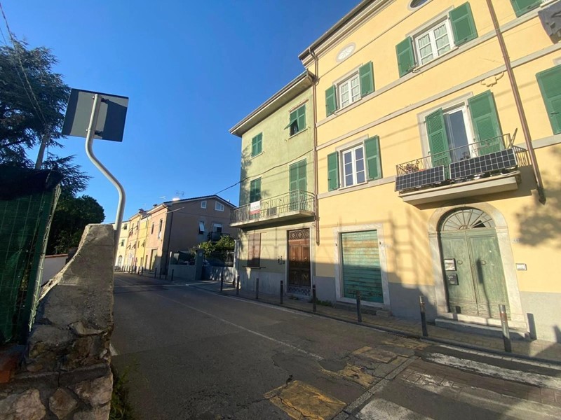 Trilocale in Vendita a Sarzana, 109'000€, 70 m²