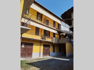 Appartamento in Vendita a Costigliole Saluzzo, 65'000€, 54 m², arredato
