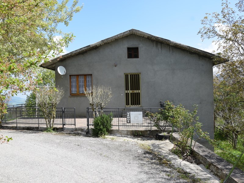 Casa Semi Indipendente in Vendita a Pennabilli, 110'000&euro;, 250 m², arredato