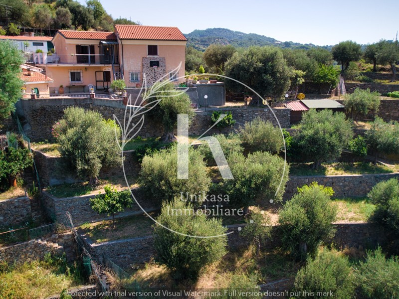 Casa Indipendente in Vendita a Savona, 499'000€, 180 m²