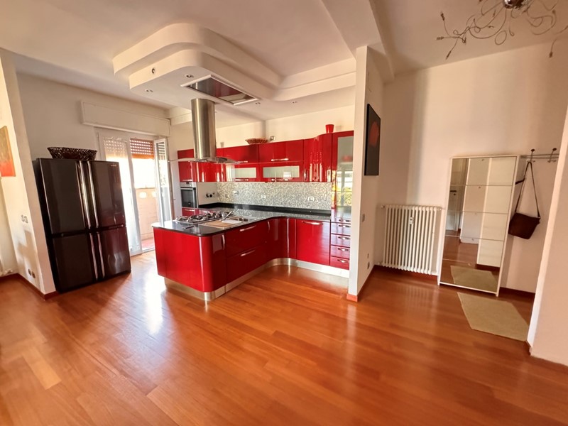 Appartamento in Vendita a Follo, 230'000€, 115 m², arredato, con Box