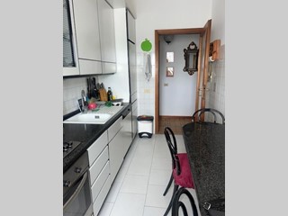 Appartamento in Vendita a Carrara, zona Avenza, 175'000€, 115 m², arredato
