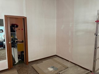 Negozio in Vendita a Terni, 55'000€, 51 m²