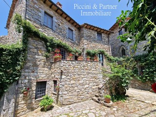 Quadrilocale in Vendita a Piegaro, zona Greppolischieto, 115'000€, 65 m², arredato