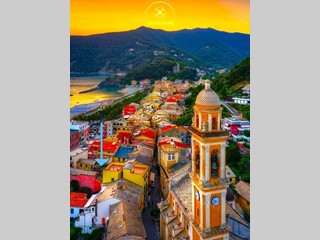 Casa Semi Indipendente in Vendita a Moneglia, 390'000€, 310 m²