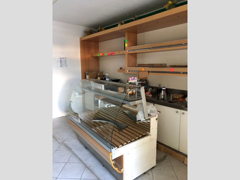 Immobile commerciale in Affitto a Vecchiano, 400€, 32 m²