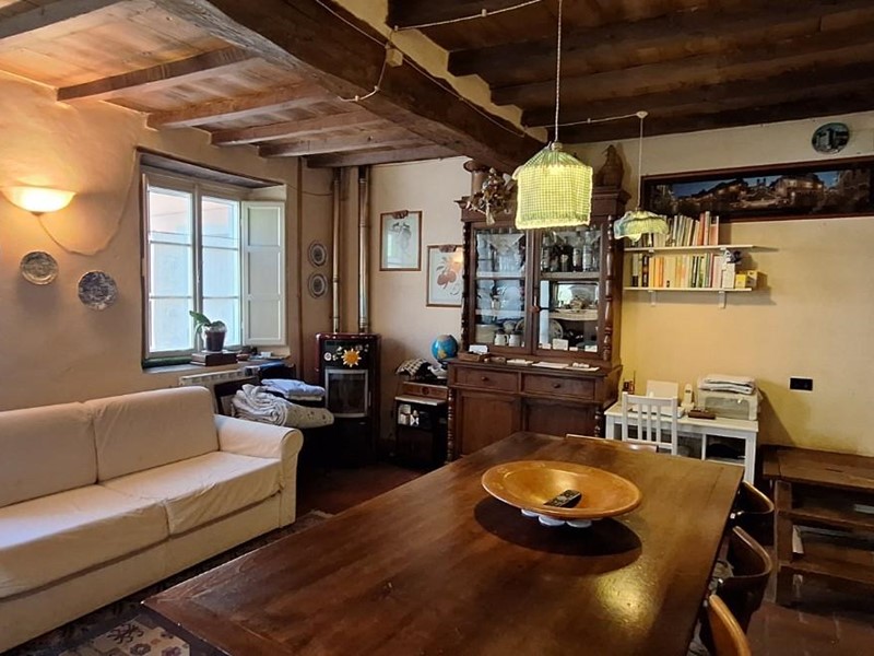 Casa Indipendente in Vendita a Borgo a Mozzano, zona Cune, 68'000&euro;, 52 m², arredato