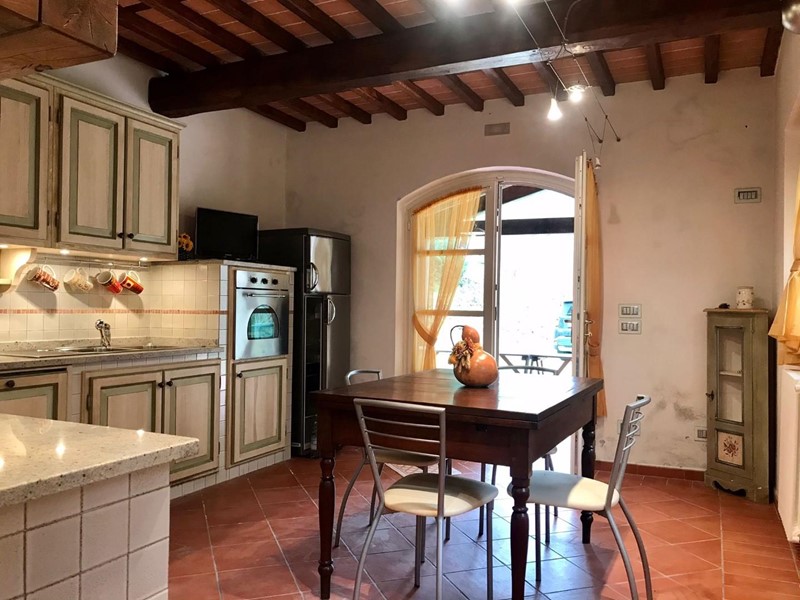 Casa di corte in Vendita a Camaiore, zona Valpromaro, 360'000&euro;, 120 m², arredato