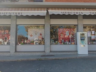 Attività commerciale in Vendita a Roletto, 49'000€, 80 m²