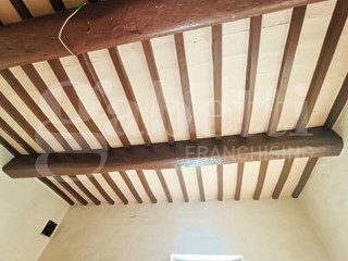 Villa bifamiliare in Vendita a Deruta, 140'000€, 250 m²