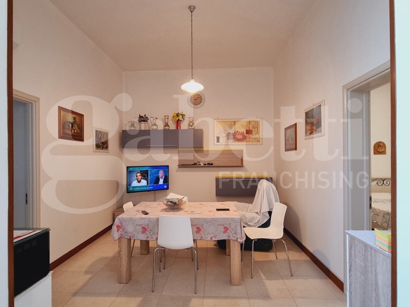 Quadrilocale in Vendita a Ugento, 83'000€, 130 m², arredato