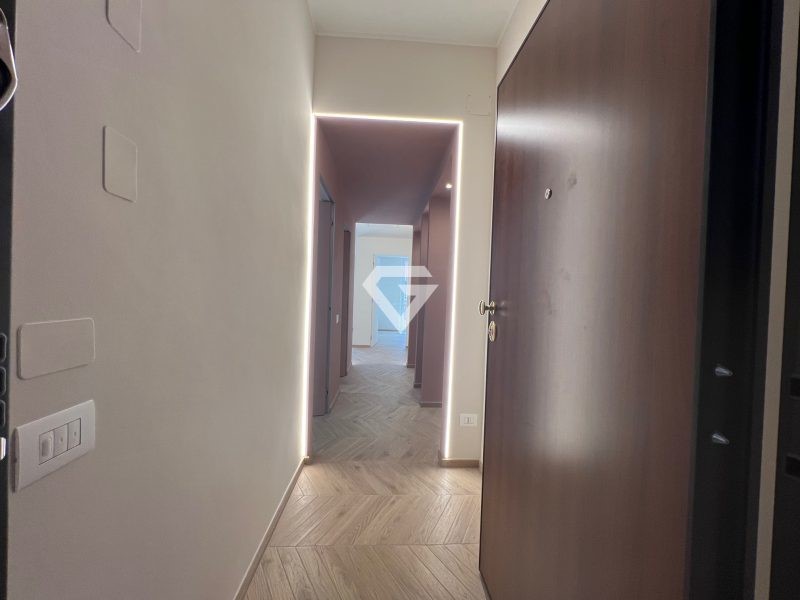 Trilocale in Vendita a Loano, 290'000€, 75 m²