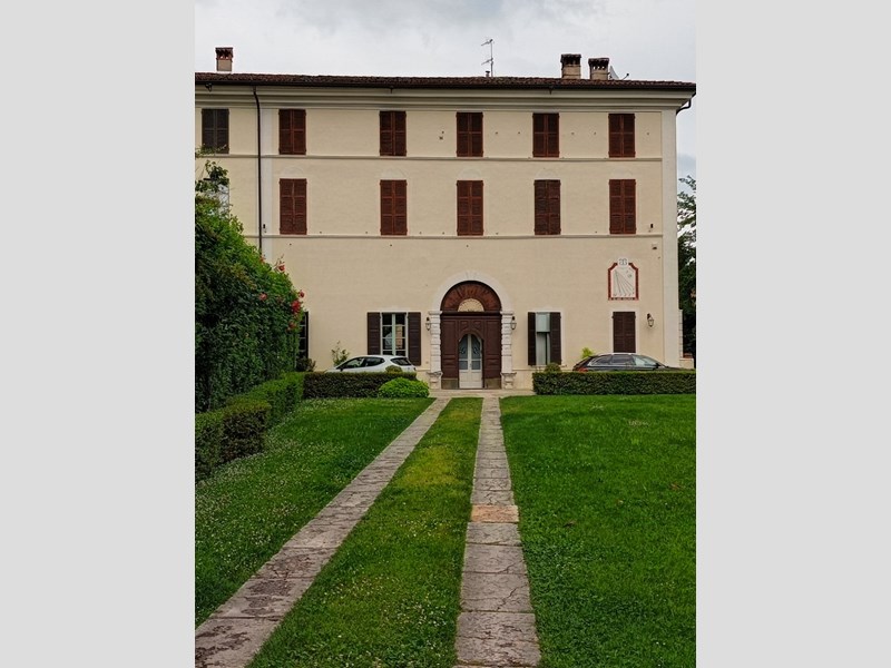 Villa in Vendita a Gavardo, zona Centro , 1'200'000€, 770 m²