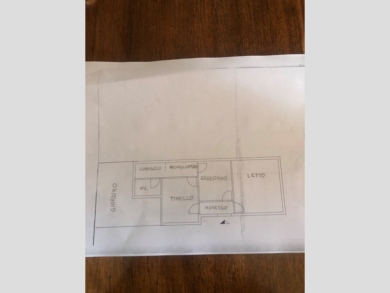 Trilocale in Vendita a Bagnoregio, 37'000€, 70 m², arredato