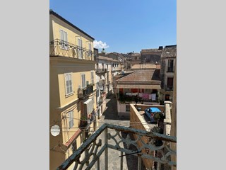 Appartamento in Vendita a Catanzaro, 68'000&euro;, 200 m²