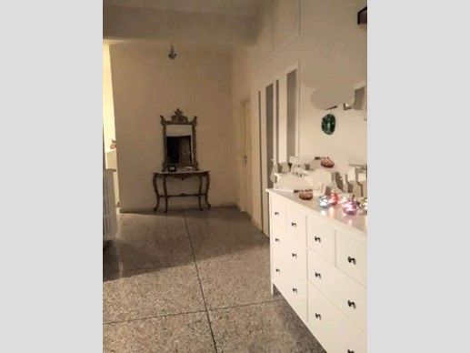 Appartamento in Vendita a Livorno, 229'000€, 160 m²