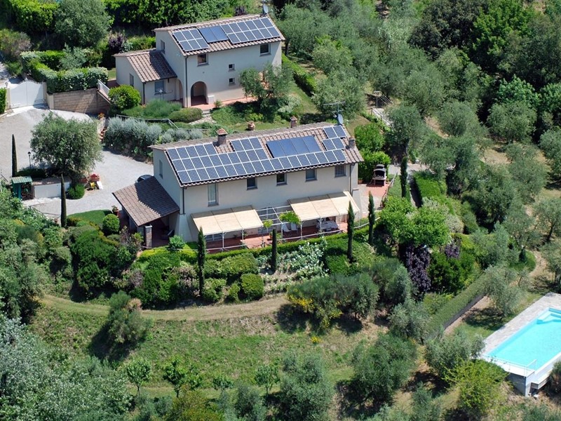 Casale in Vendita a Montopoli in Val d'Arno, zona Marti, 920'000€, 320 m²