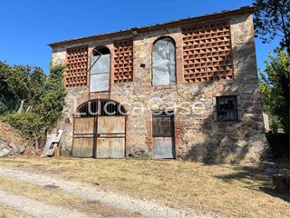 Casale in Vendita a Capannori, zona San Ginese, 55'000€, 160 m²