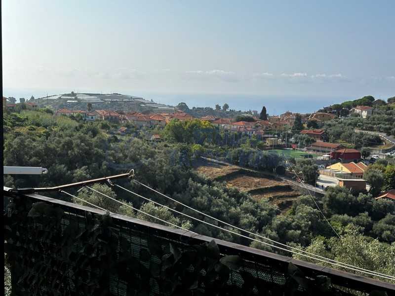 Bilocale in Vendita a Pompeiana, 75'000€, 38 m²