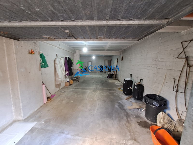 Capannone in Vendita a Monsampolo del Tronto, 25'000€, 77 m²