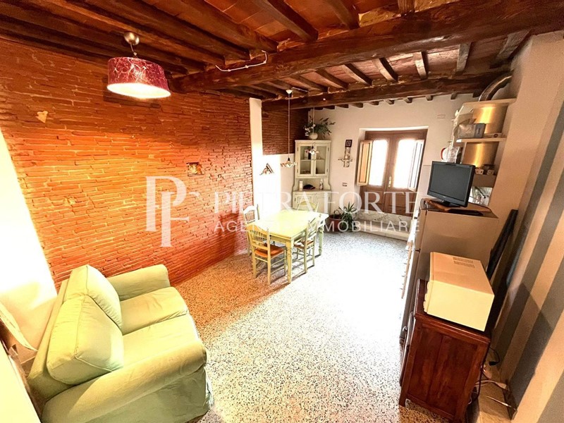 Trilocale in Vendita a Pietrasanta, 295'000€, 70 m², arredato