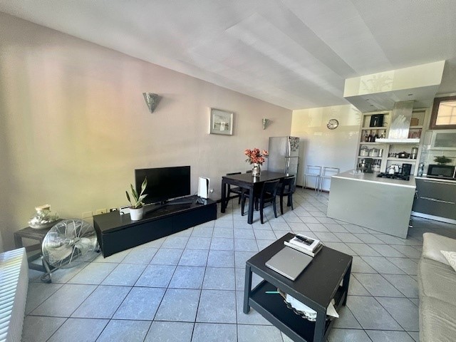 Trilocale in Vendita a Cesena, 270'000€, 104 m², con Box