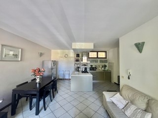 Trilocale in Vendita a Cesena, 270'000€, 104 m², con Box