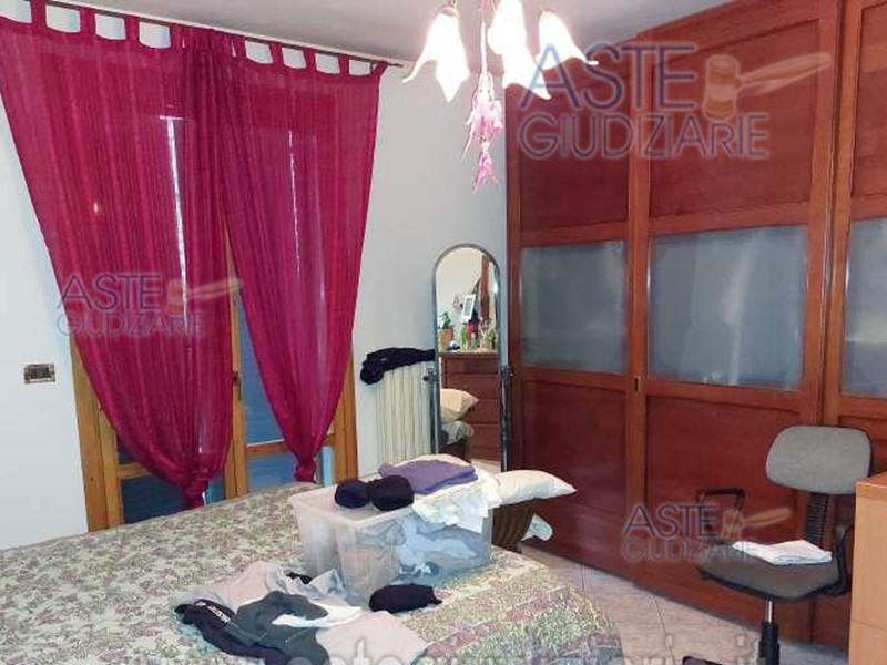 Casa Semi Indipendente in Vendita a Verucchio, 106'125€, 218 m²