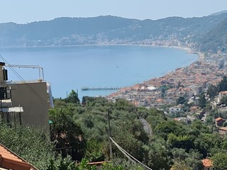 Casa Indipendente in Vendita a Alassio, 590'000€, 90 m², con Box