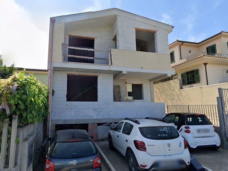 Villetta a schiera in Vendita a Cagliari, zona Barraccamanna, 150'000&euro;, 121 m²
