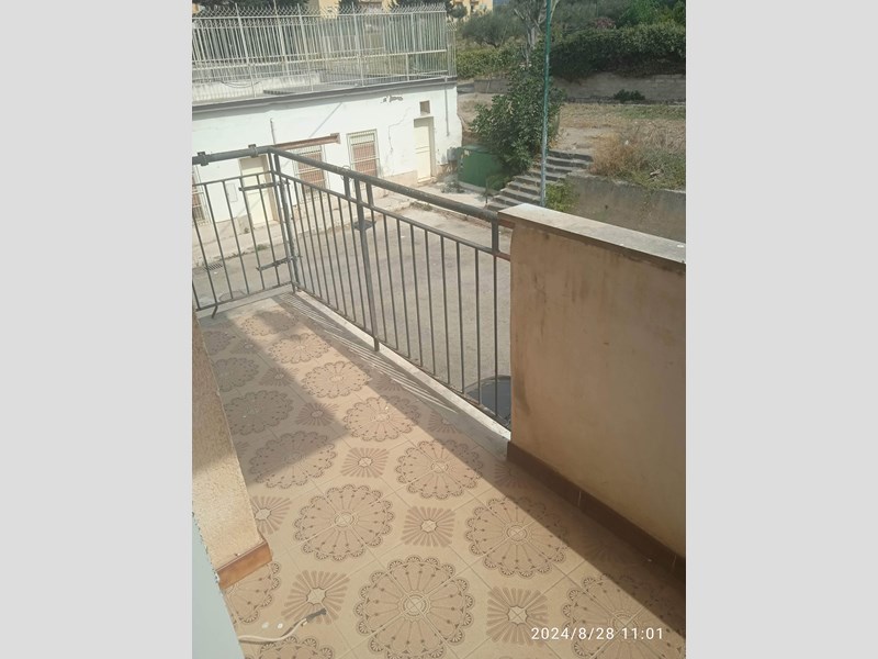 Quadrilocale in Vendita a Agrigento, zona Villaggio Peruzzo, 98'000€, 111 m²