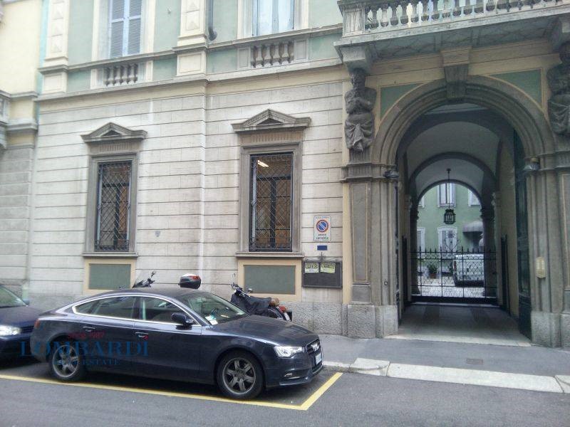Ufficio in Affitto a Milano, zona P.zza V Giornate, 4'167€, 120 m²