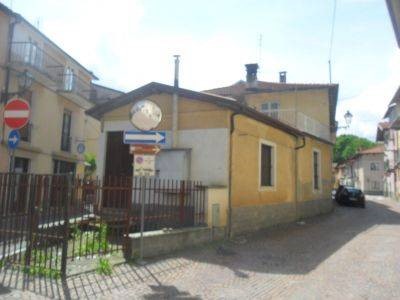 Bilocale in Vendita a Chiusa di Pesio, 38'000€, 51 m²