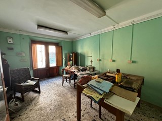 Casa Indipendente in Vendita a Lucca, zona Sesto di Moriano, 100'000€, 120 m²