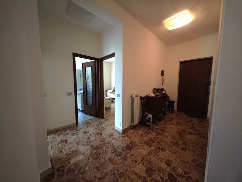 Quadrilocale in Vendita a Lerici, 160'000€, 72 m², arredato