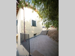 Casa Indipendente in Vendita a Arcola, 265'000€, 130 m², con Box