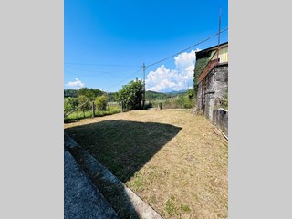 Casa Semi Indipendente in Vendita a Aulla, zona Bigliolo, 190'000€, 220 m², arredato, con Box