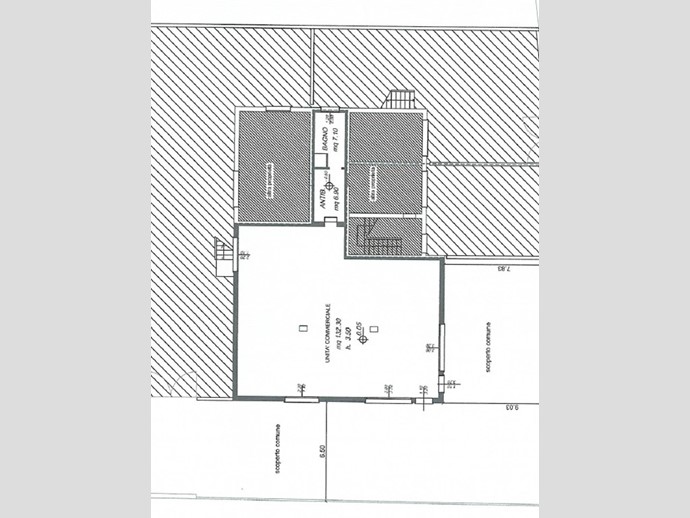 Negozio in Affitto a Cavarzere, 1'100€, 130 m²