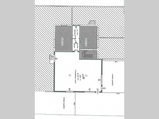 Negozio in Affitto a Cavarzere, 1'100€, 130 m²